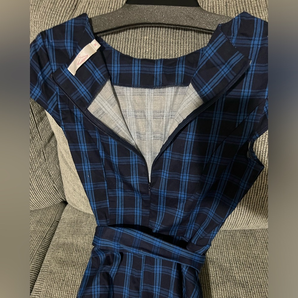 Dressystar 1950s vibe cap sleeve A-line dress, blue plaid full skirt size medium - Picture 6 of 8